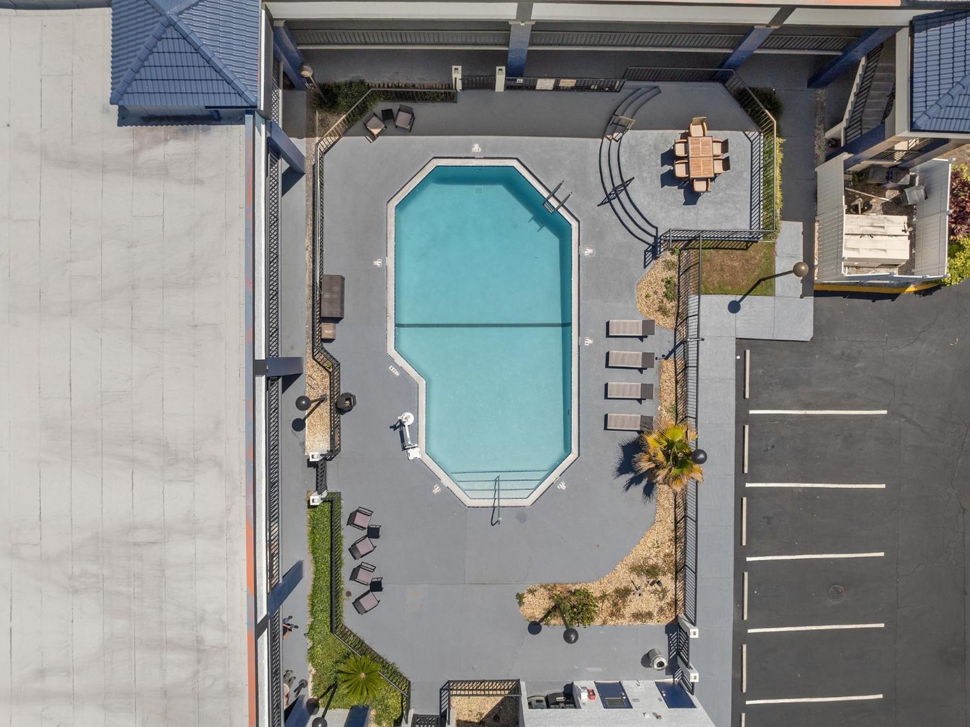 Baymont By Wyndham Orlando East Hotel Alafaya Exterior foto